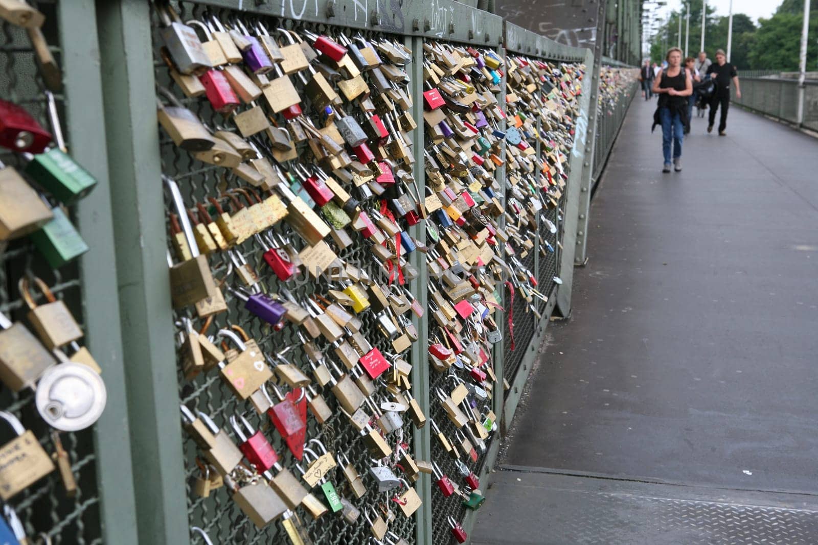 Castles as tokens of love