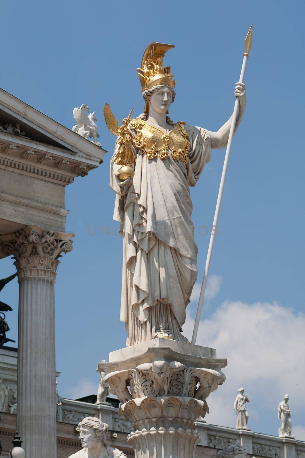 Pallas Athena in front of the Parliament