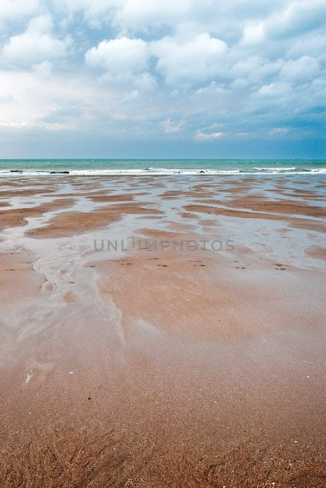 tides on beach
