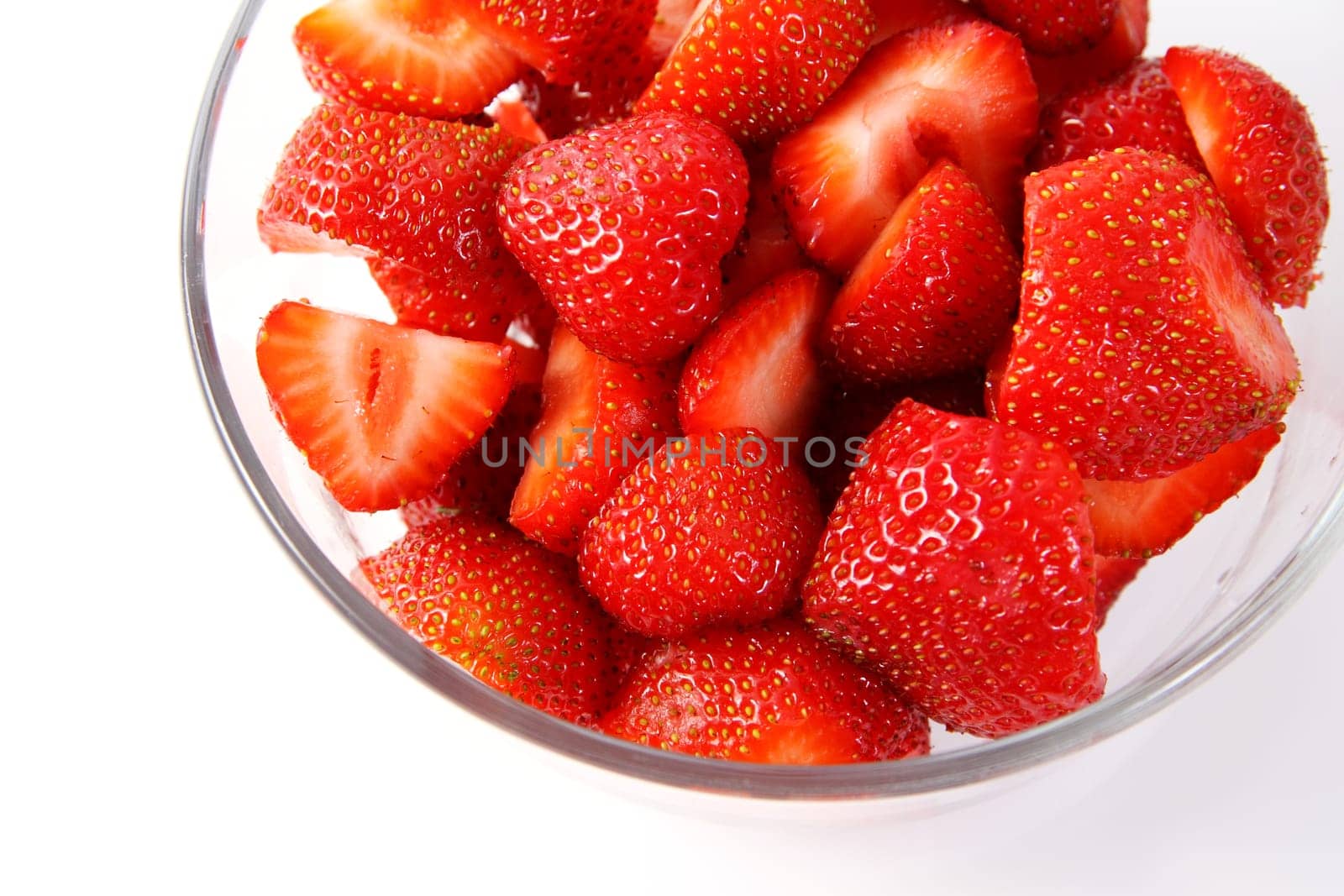 sliced strawberries
