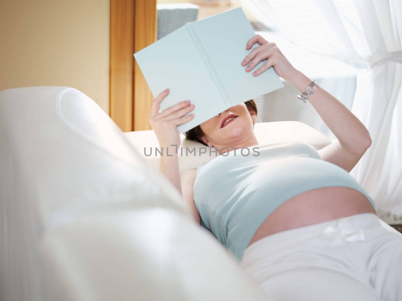 pregnant woman drinking water
