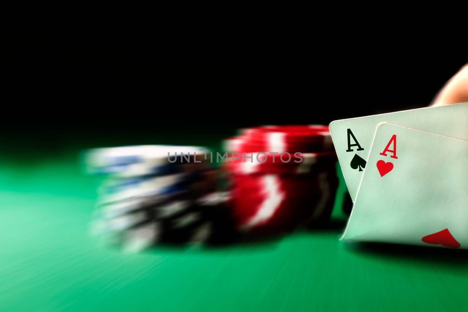 Two quick aces