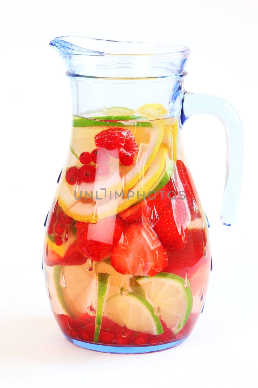 Refreshing summer ice tea