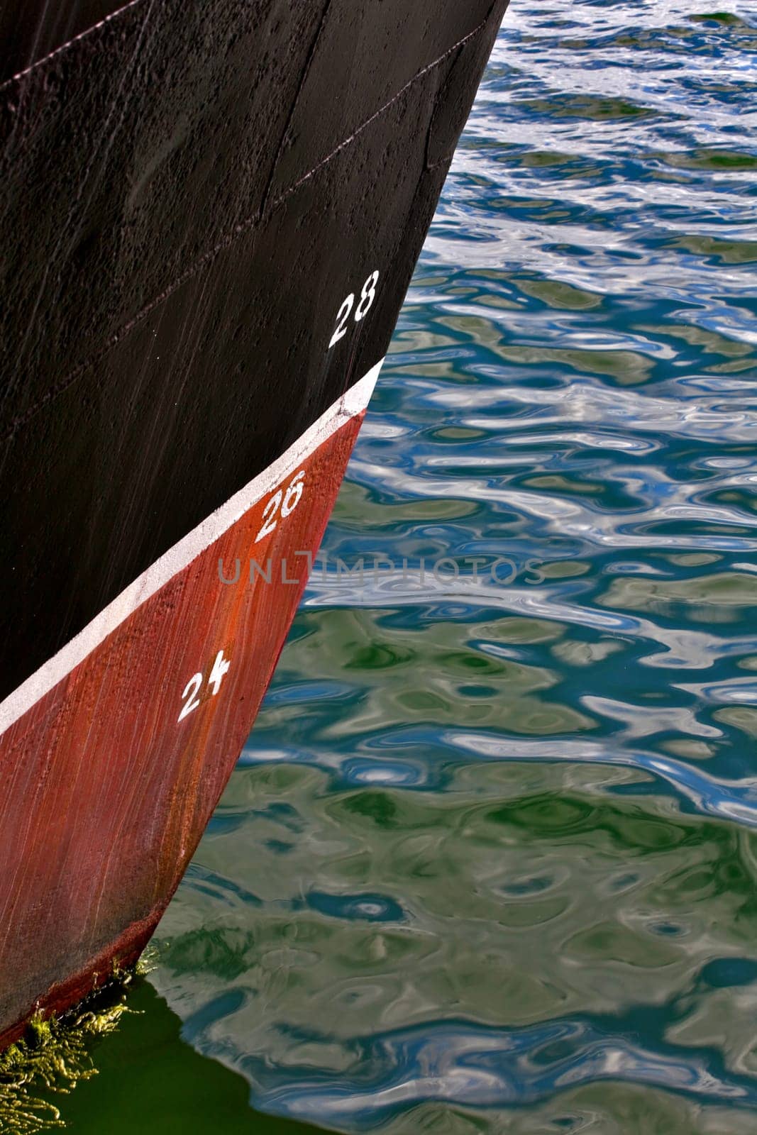 Hand's breadth of water under the keel