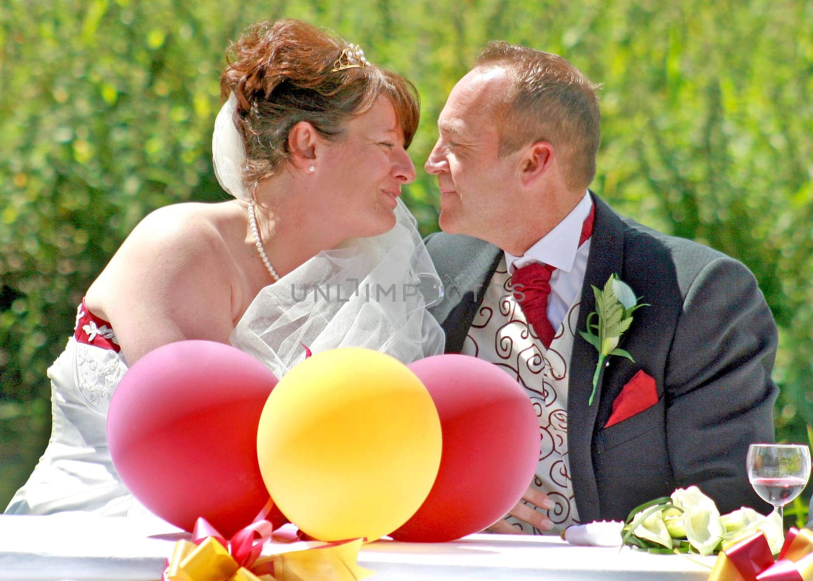 Loves Kiss