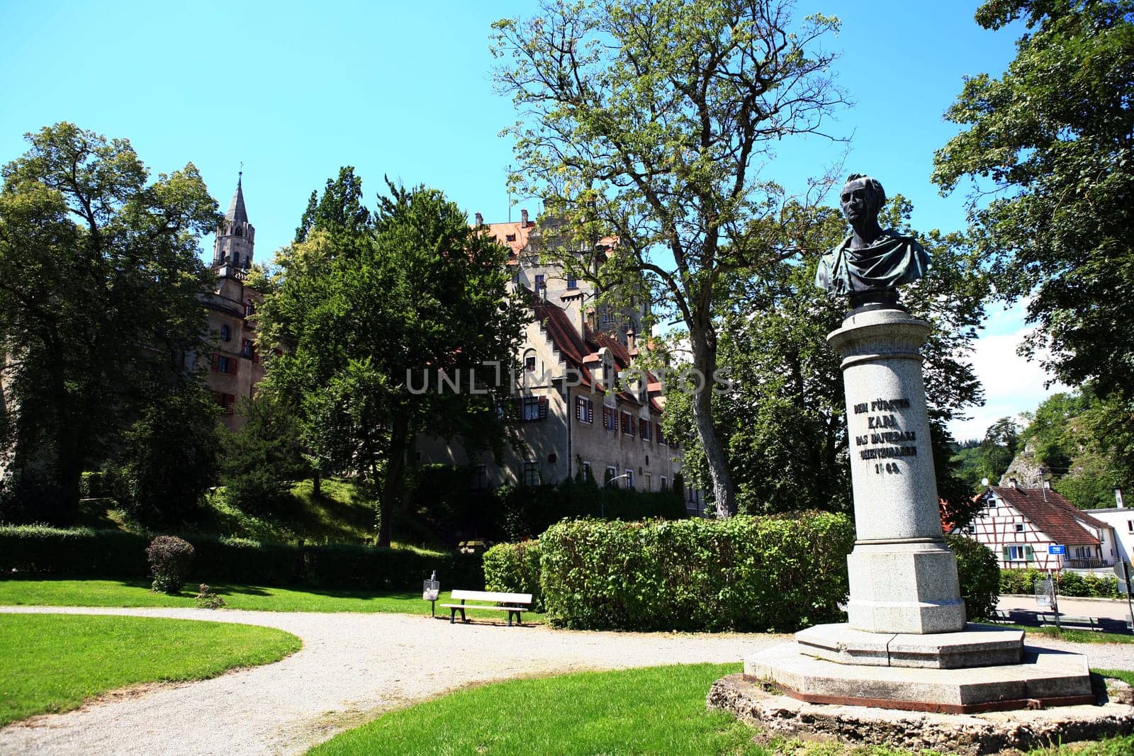 Monument to Prince Charles