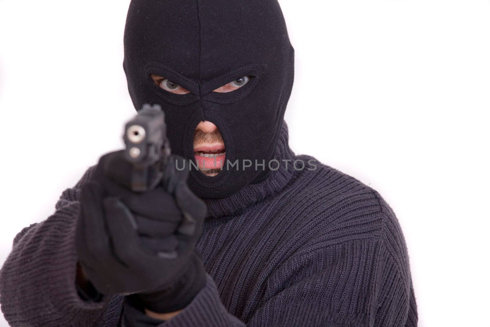 thief with gun