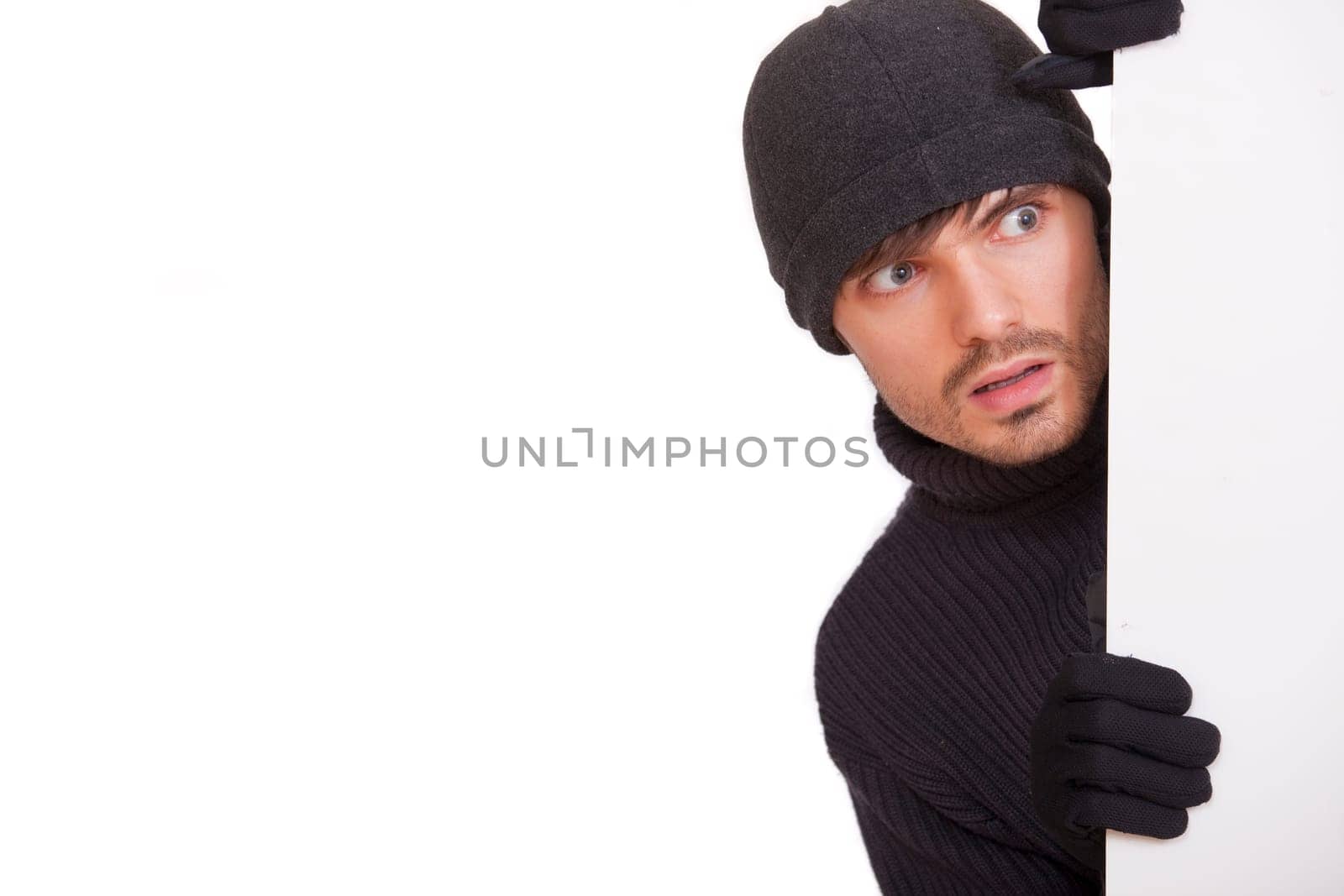hiding burglar