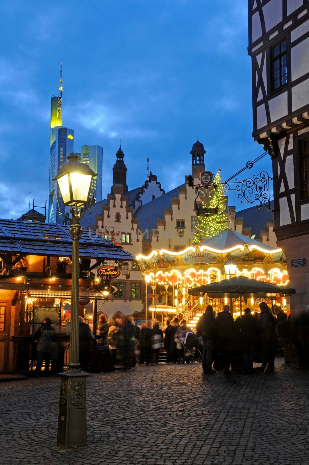Christmas market on the Frankfurt Römer