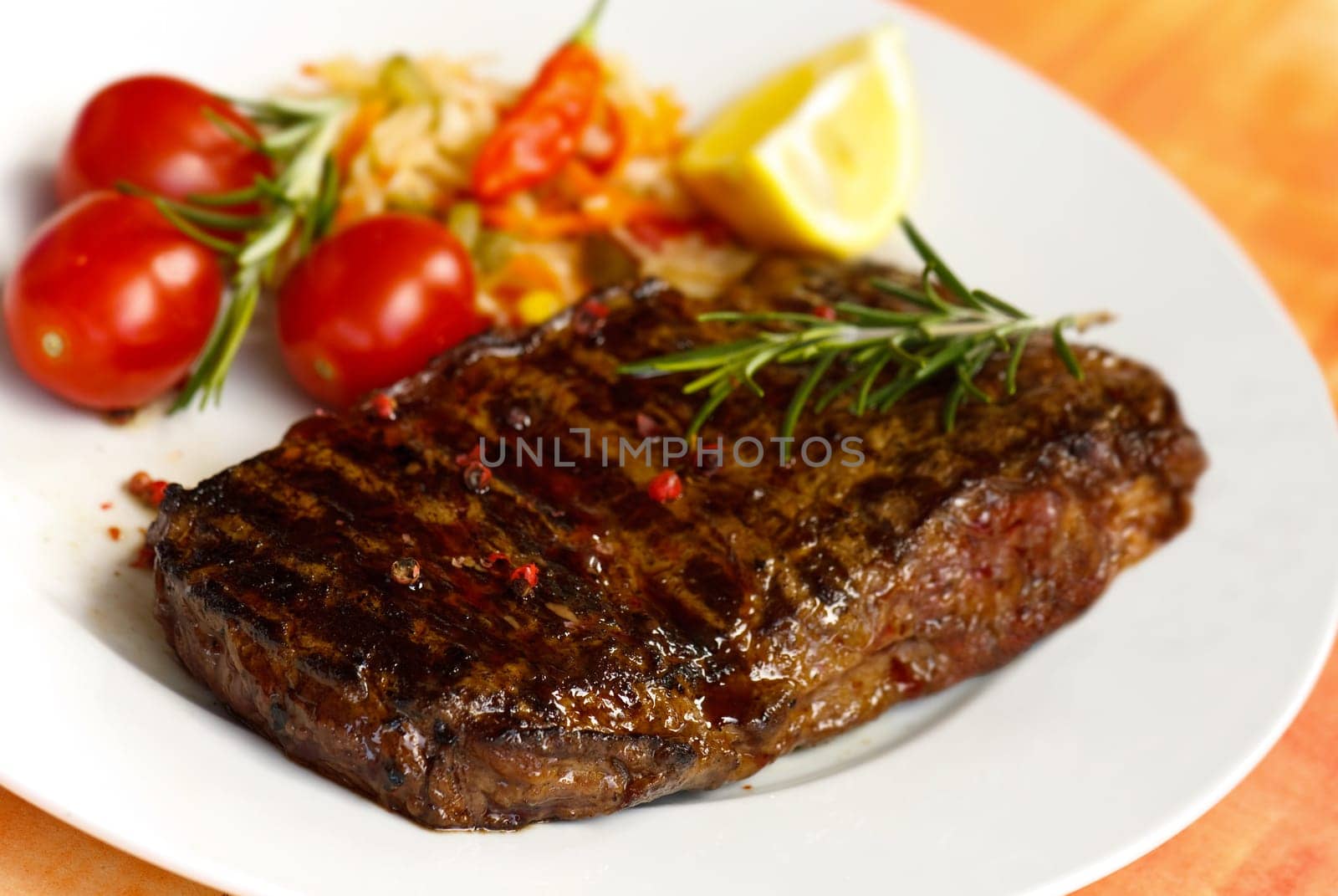 Large steak of 436 grams,14 oz