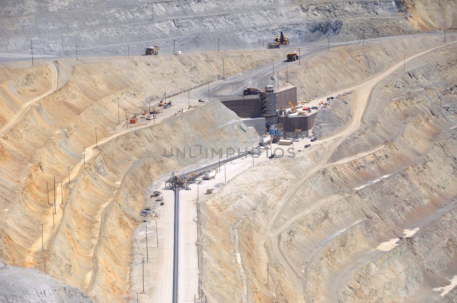 Large Conveyor moves Crushed Ore to Processing Plant