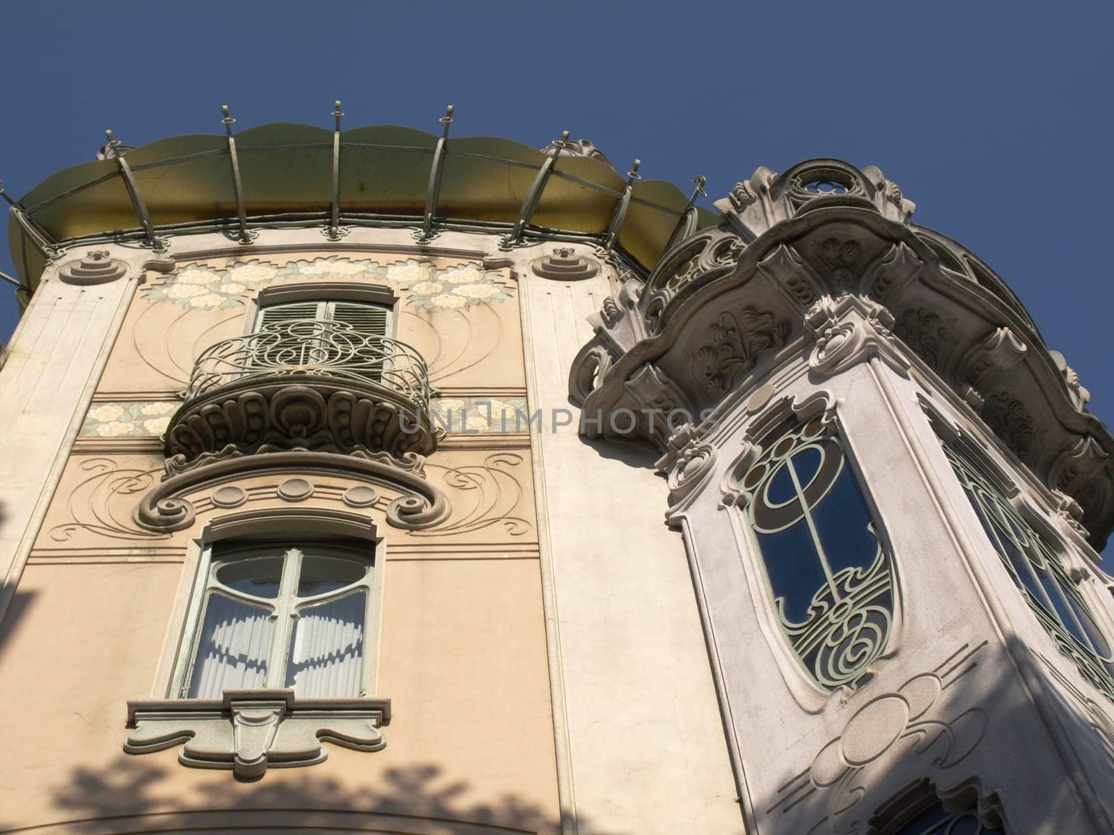 Casa La Fleur, Turin