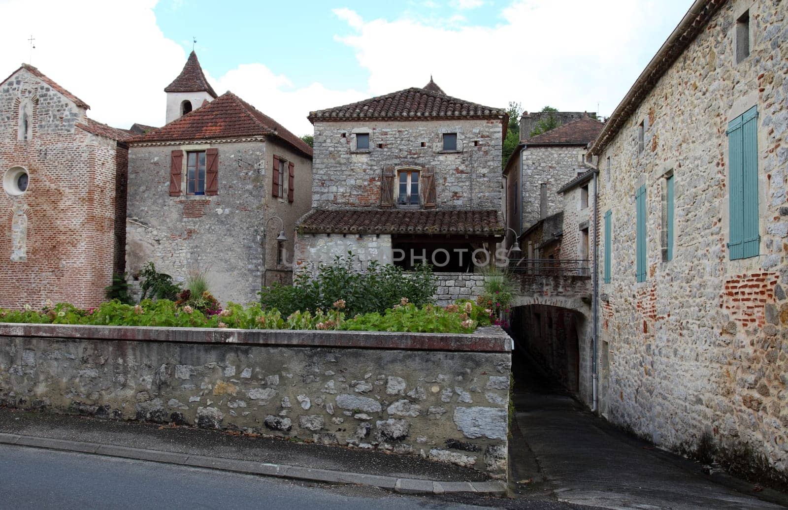 pont Valentré in Cahors across the Lot,France