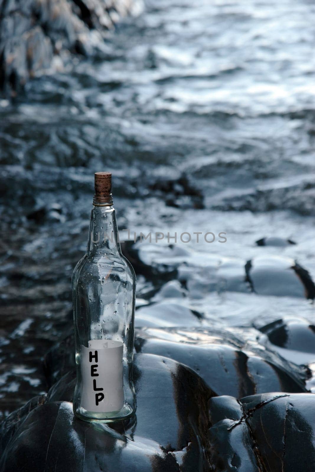 help message in a bottle