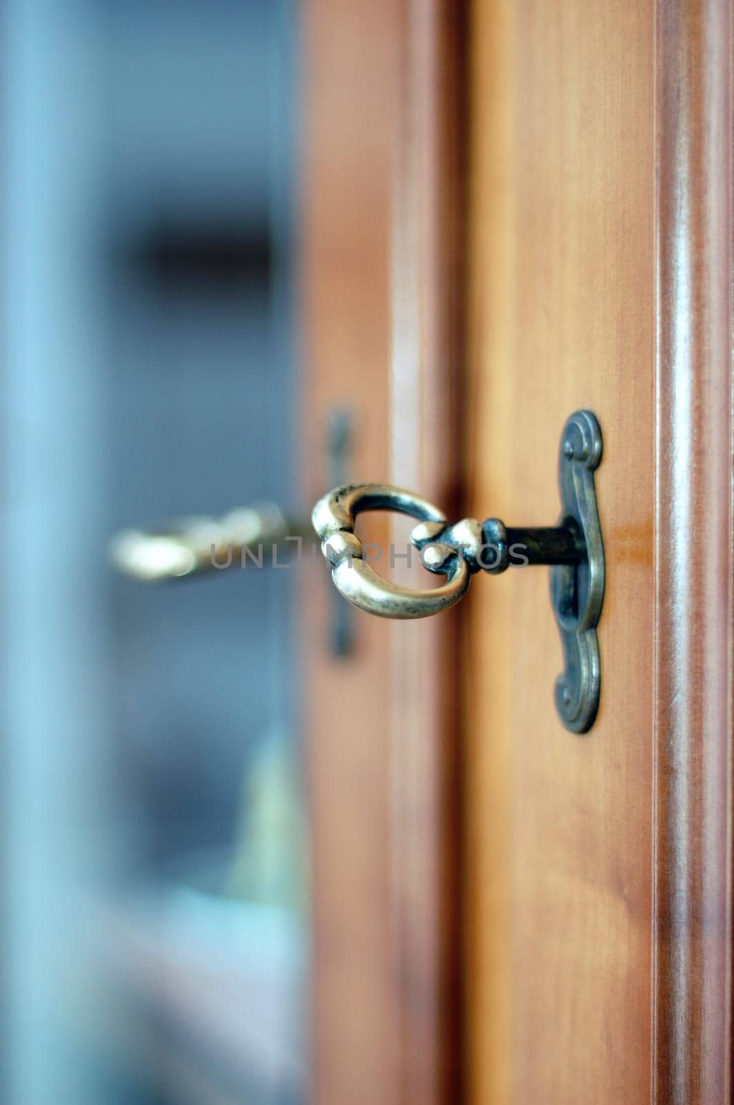 lock and key close-up