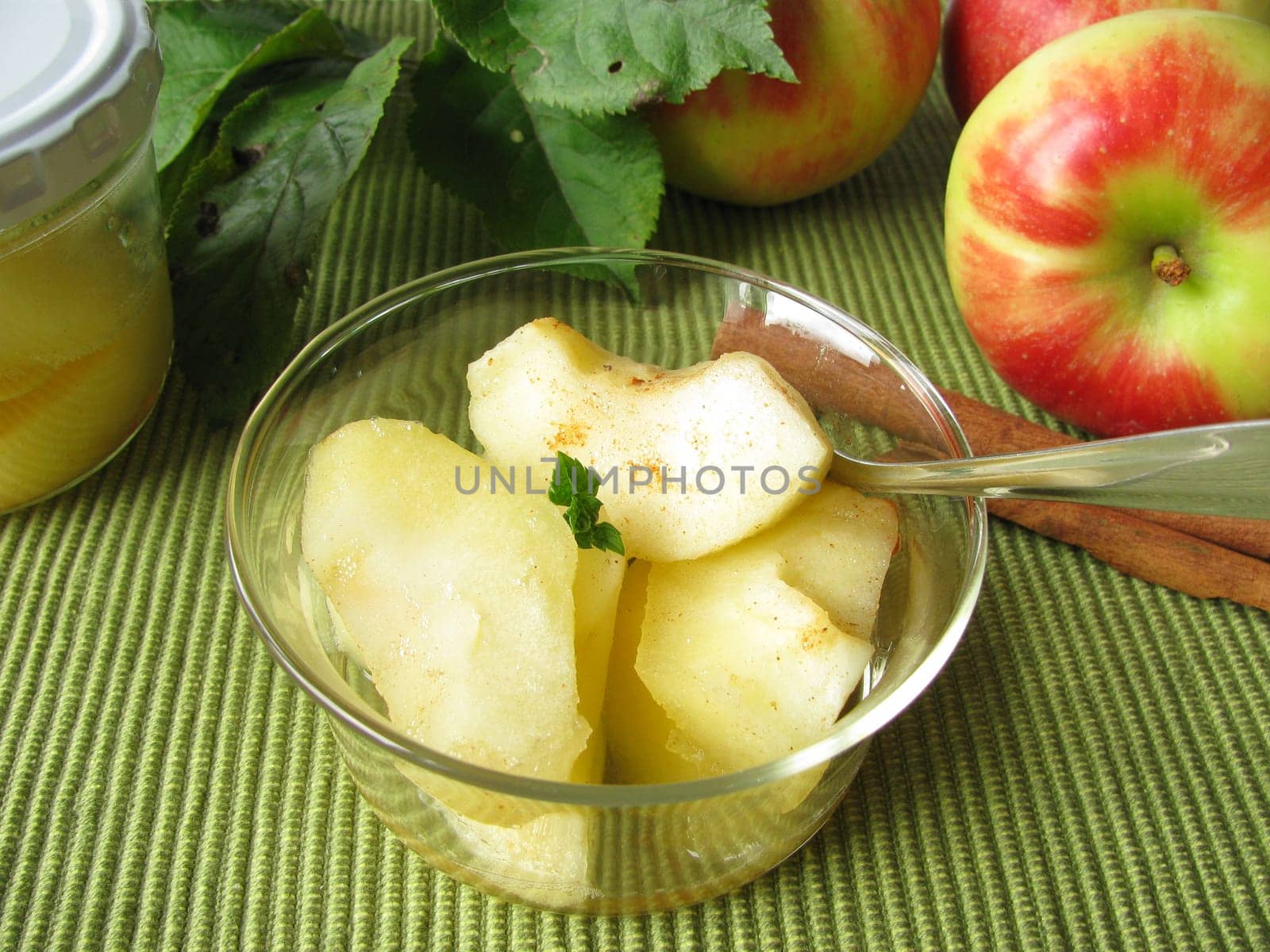 Apple compote