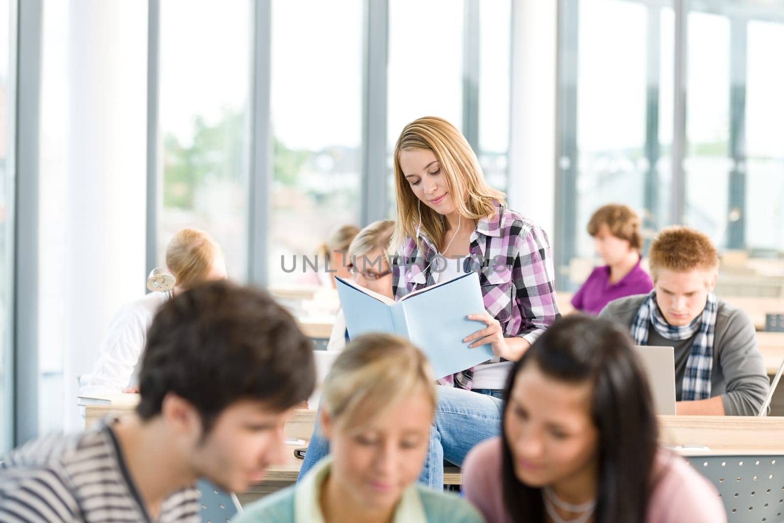 High school - students read book