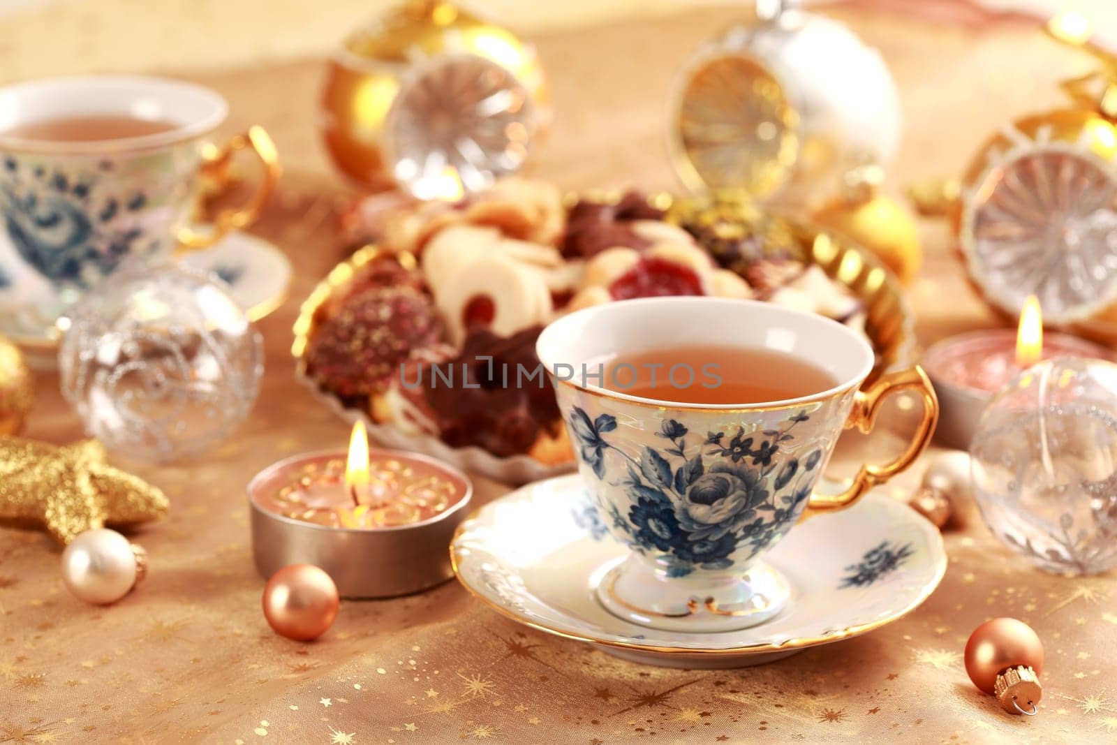Hot tea with sweet cookies