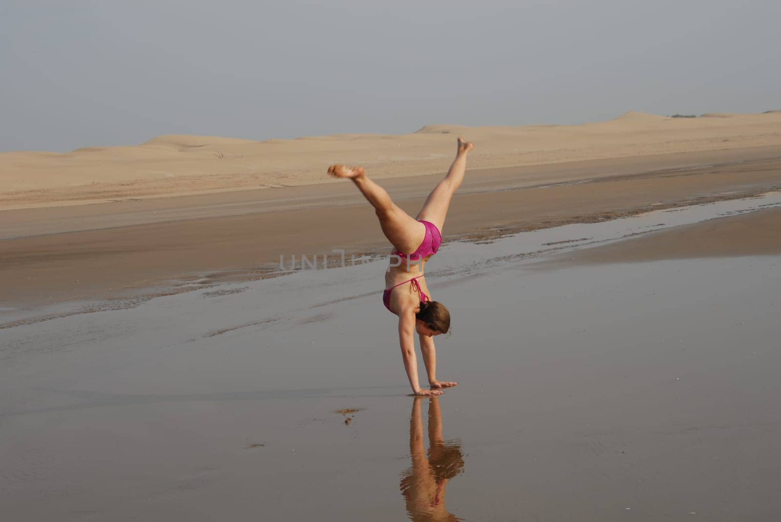 Wheel stroke on the beach