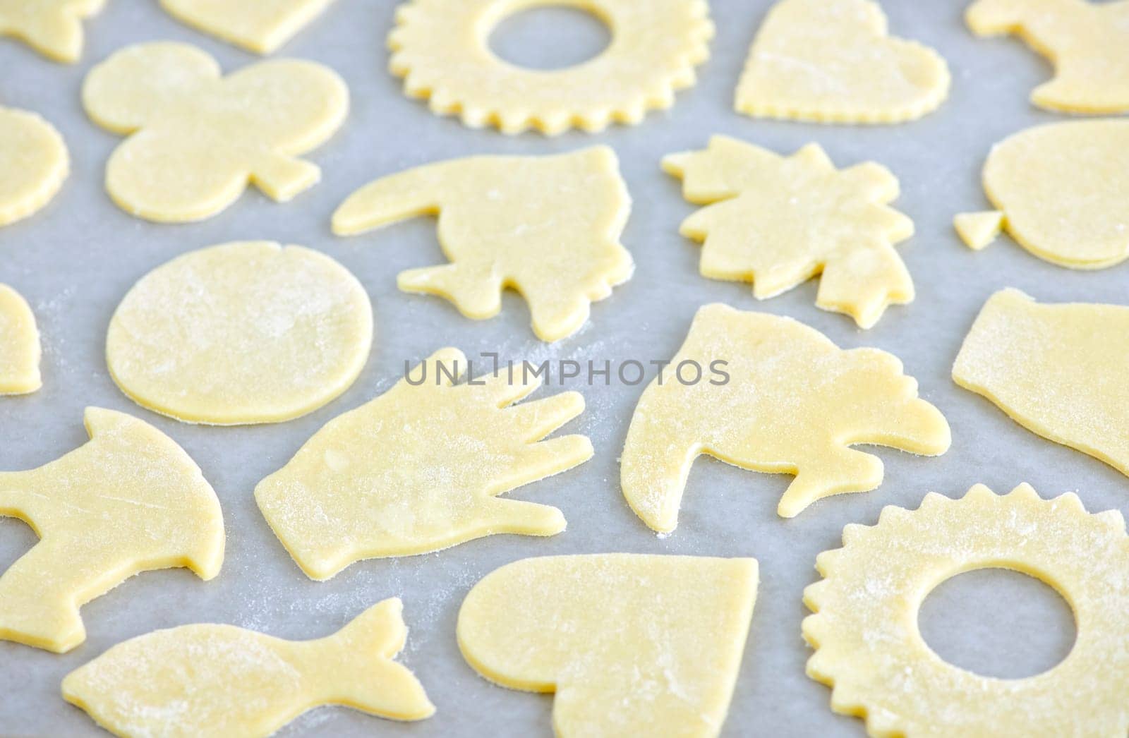 Baking sheet with cookies