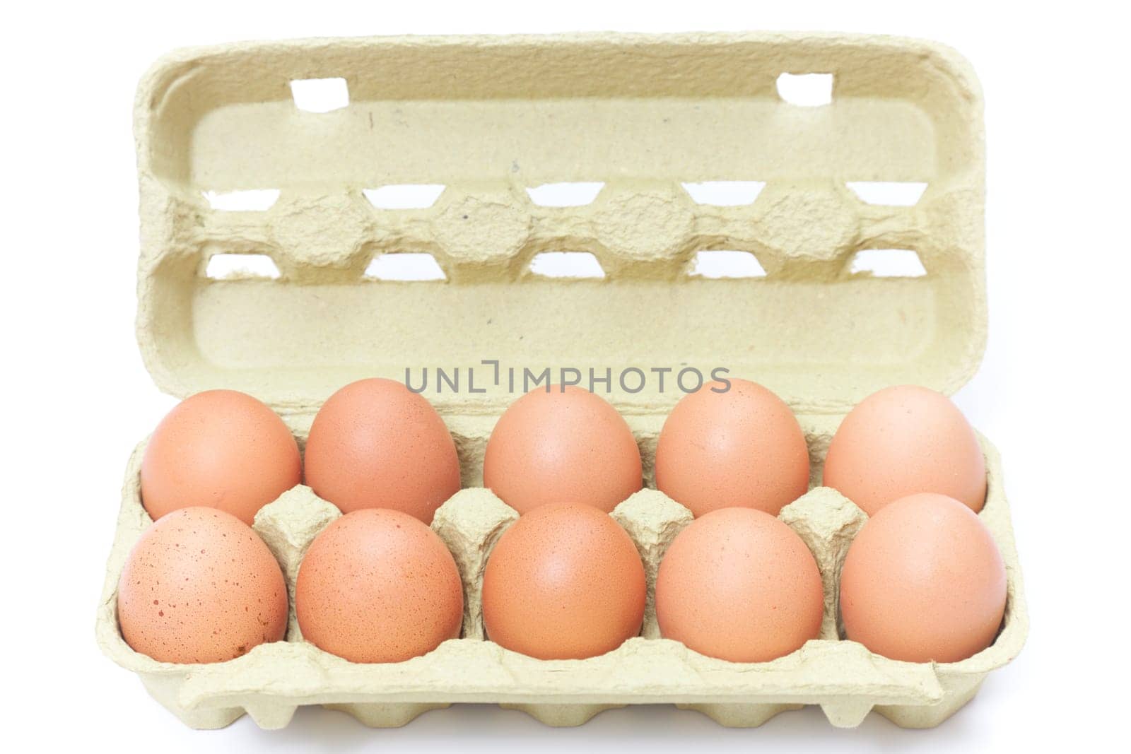 brown eggs in box