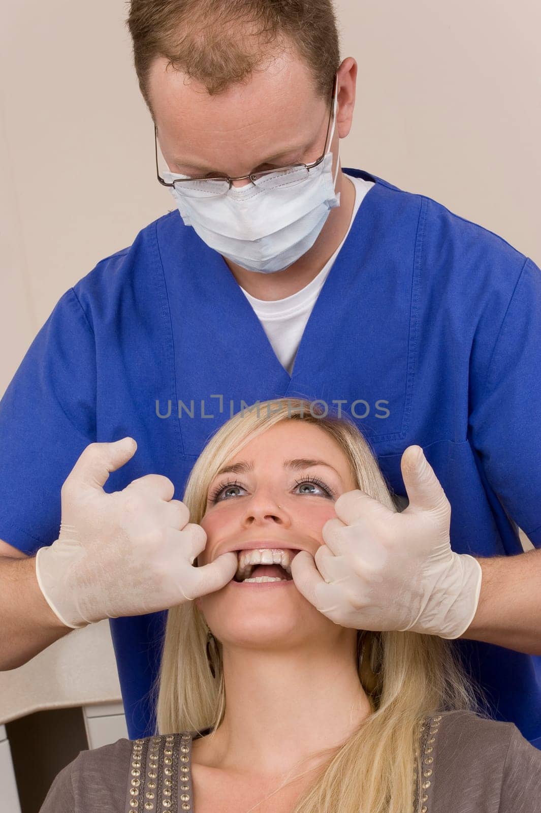 Dentist
