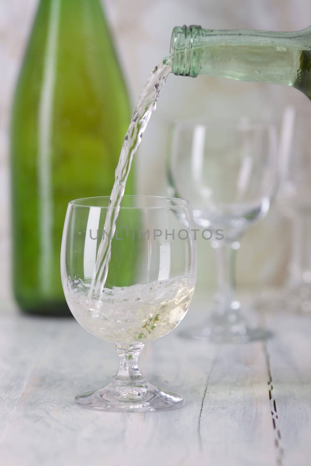 Pouring white wine