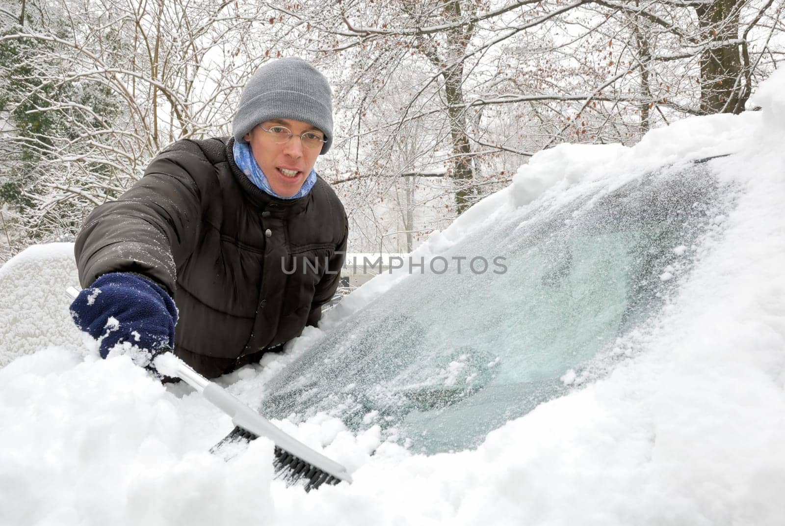 Removing snow from the car