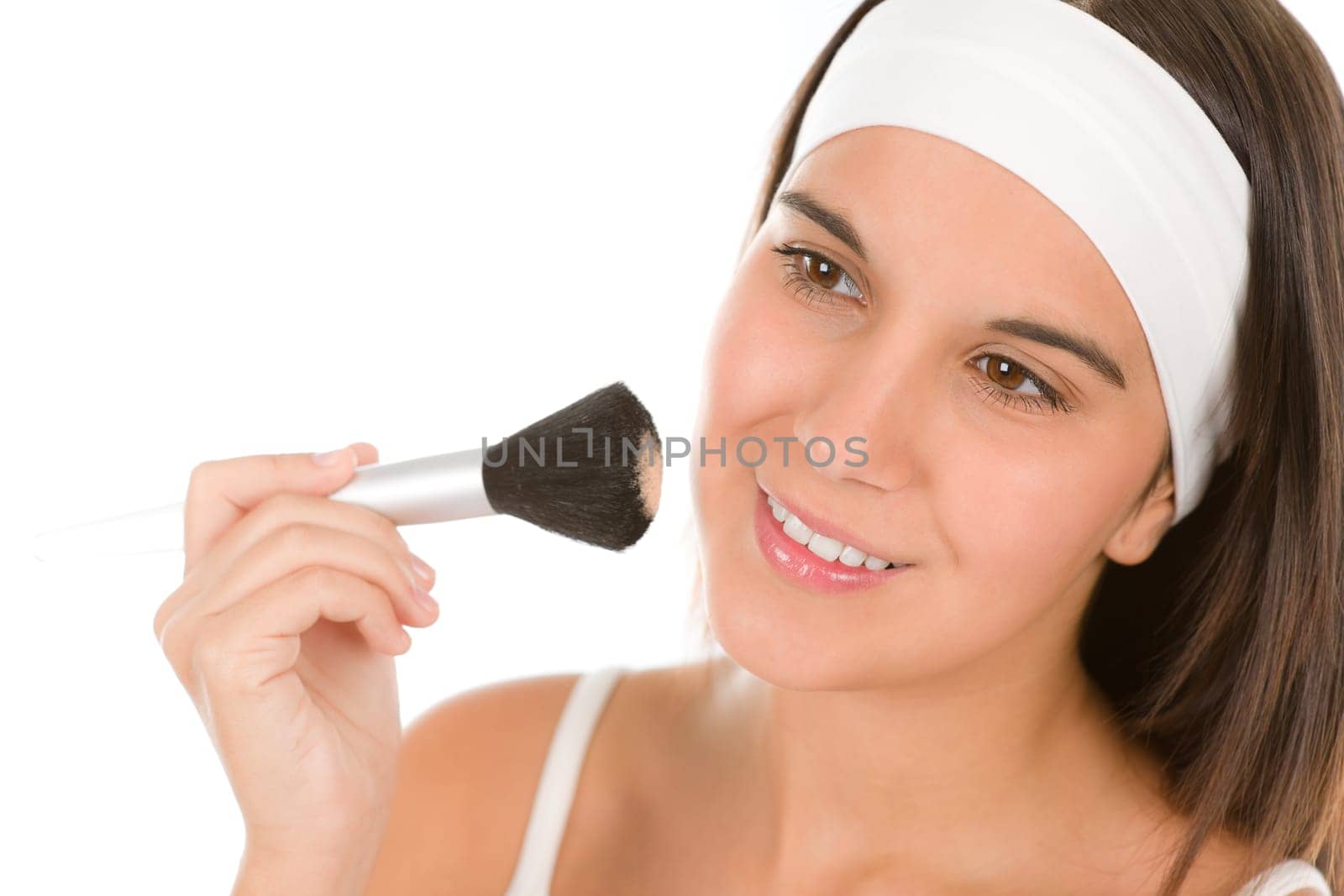 Make-up skin care - woman apply powder