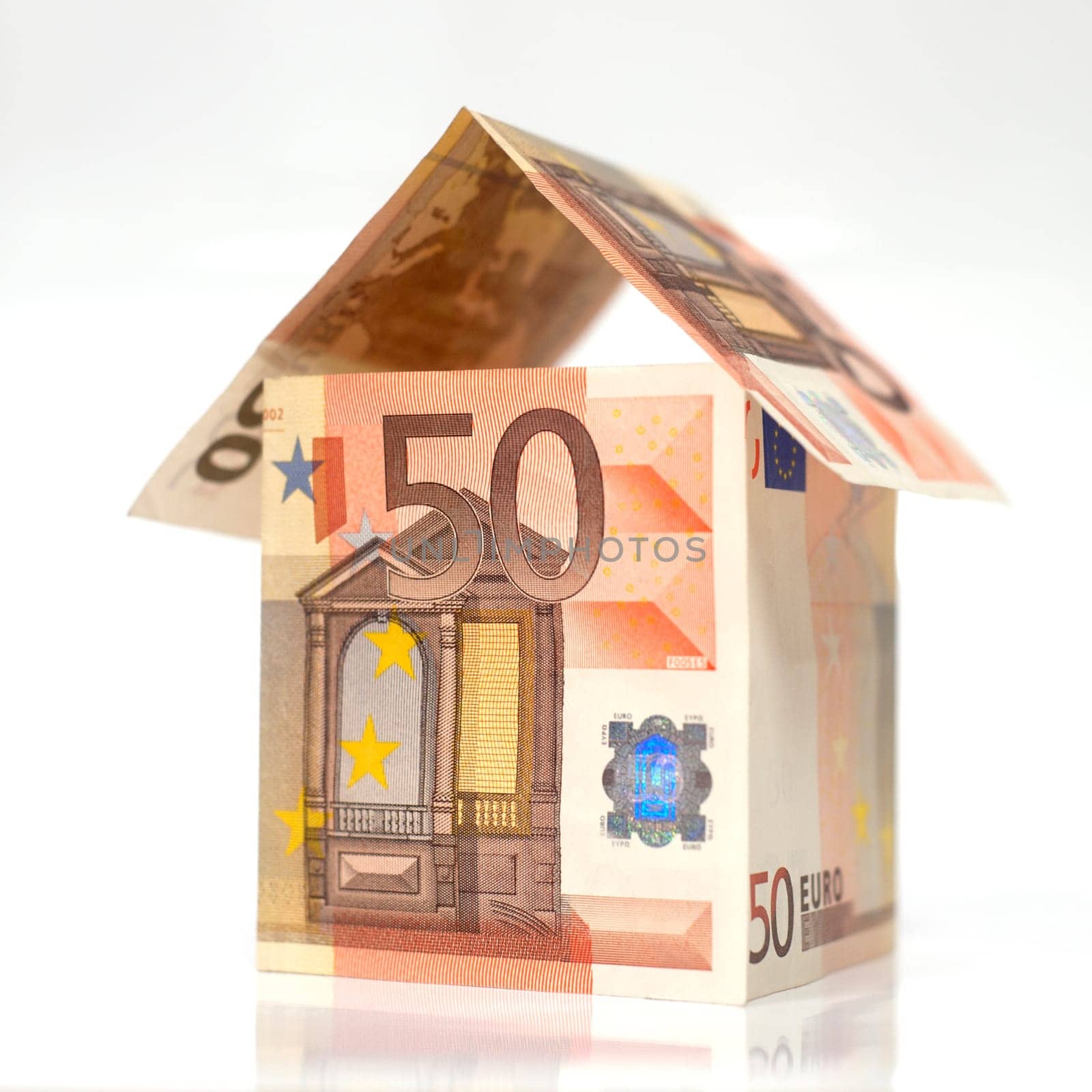 House build with 50 € notes