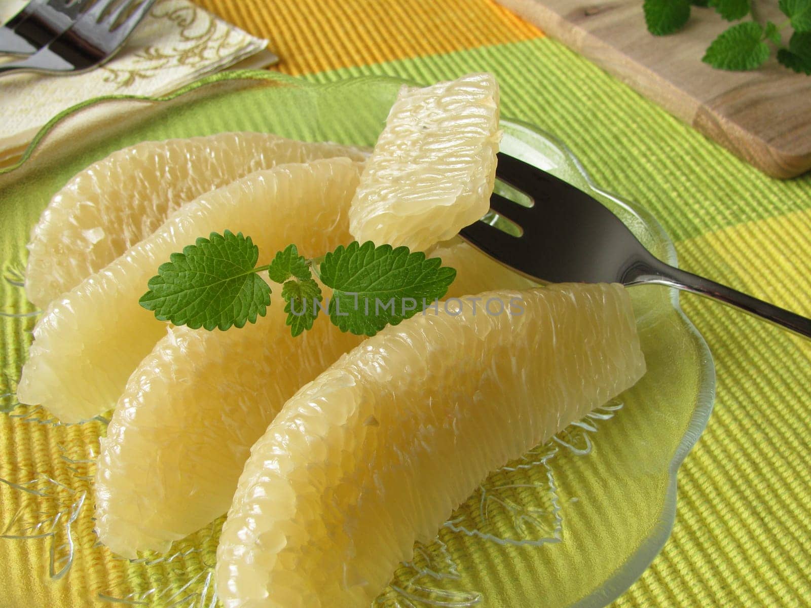 Fruit salad with pomelo