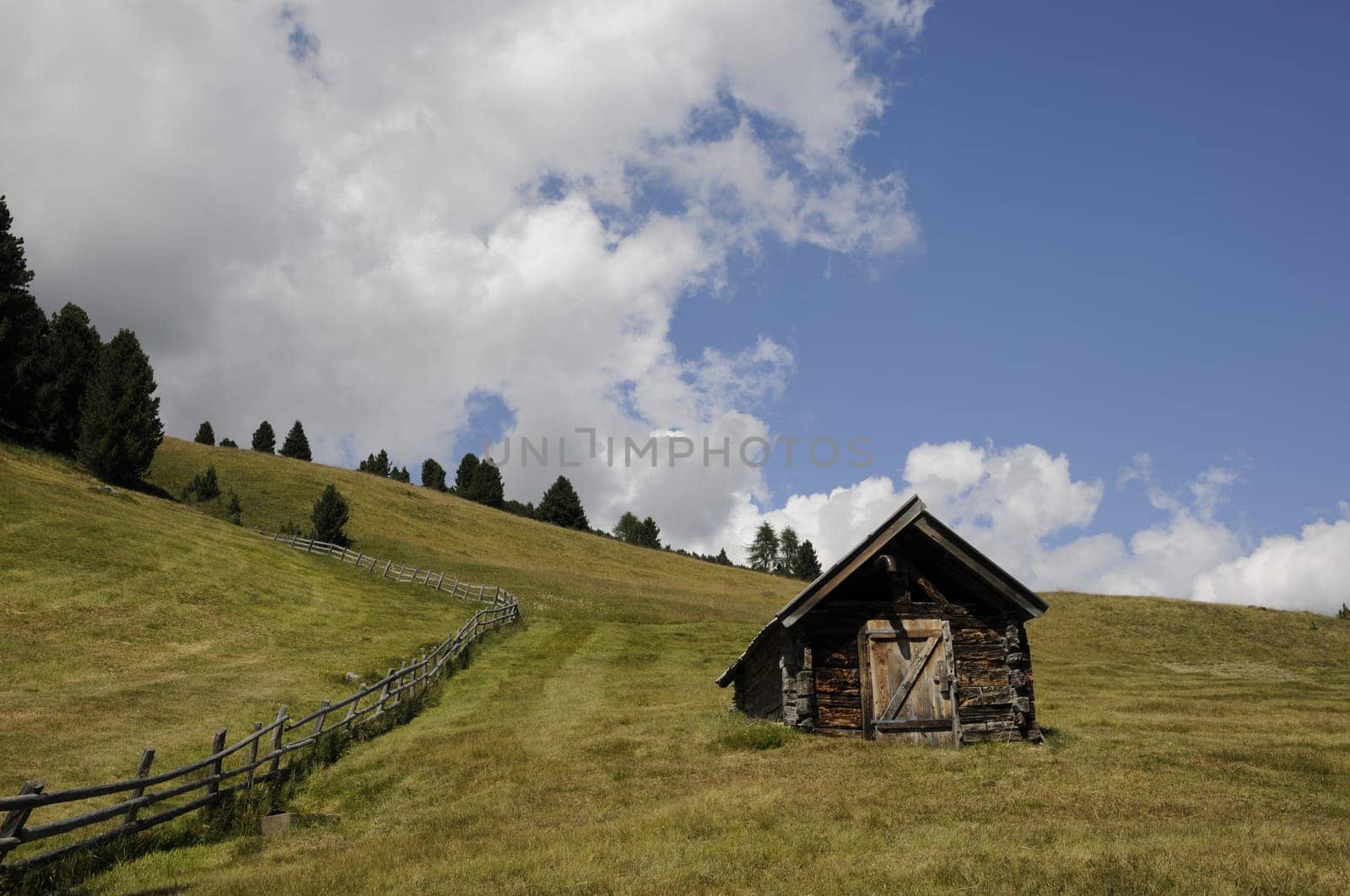 Hut on the Alpe di Villandro