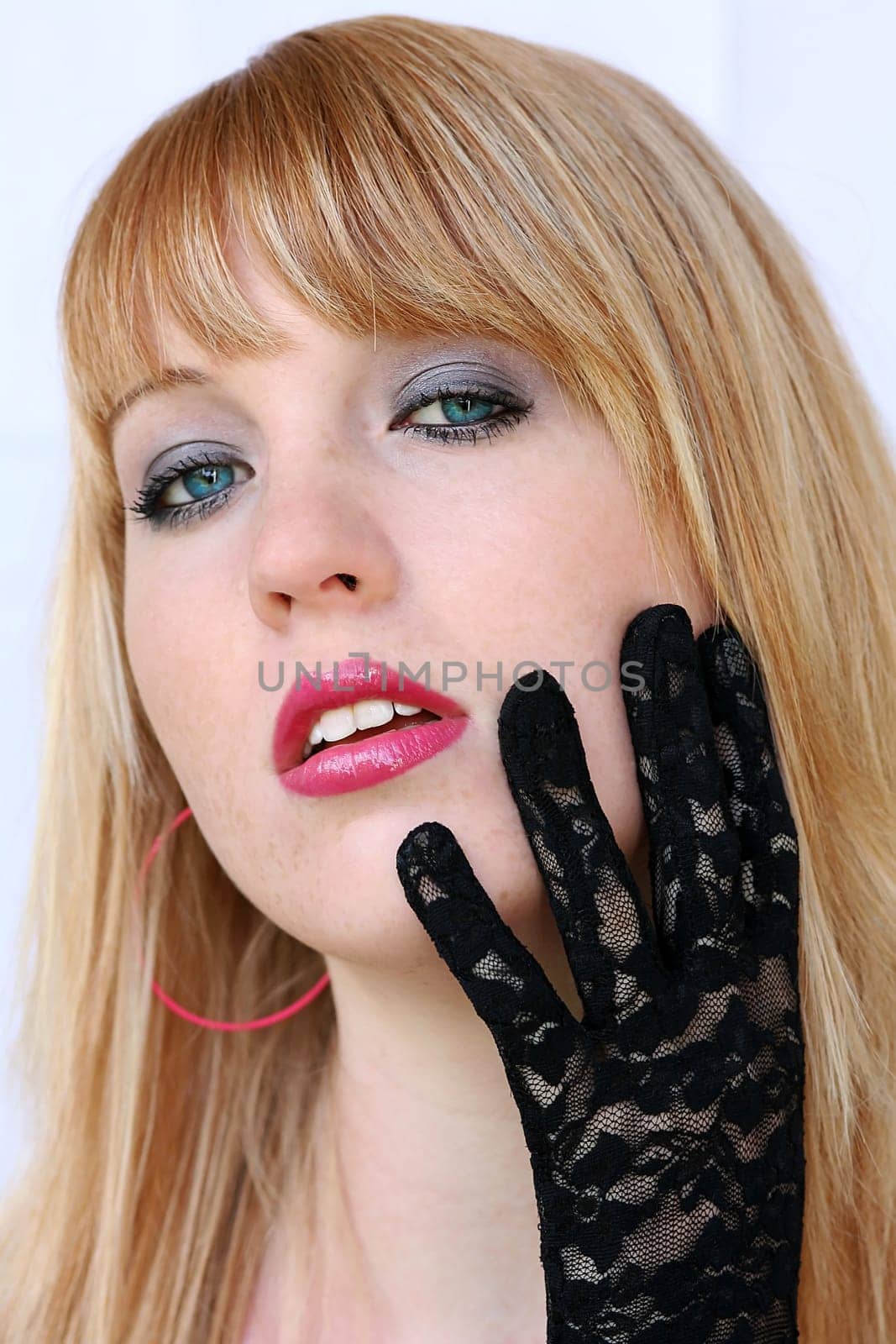 black lace gloves