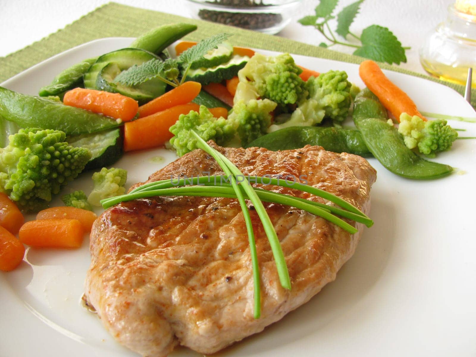 Schnitzel with steamed vegetables