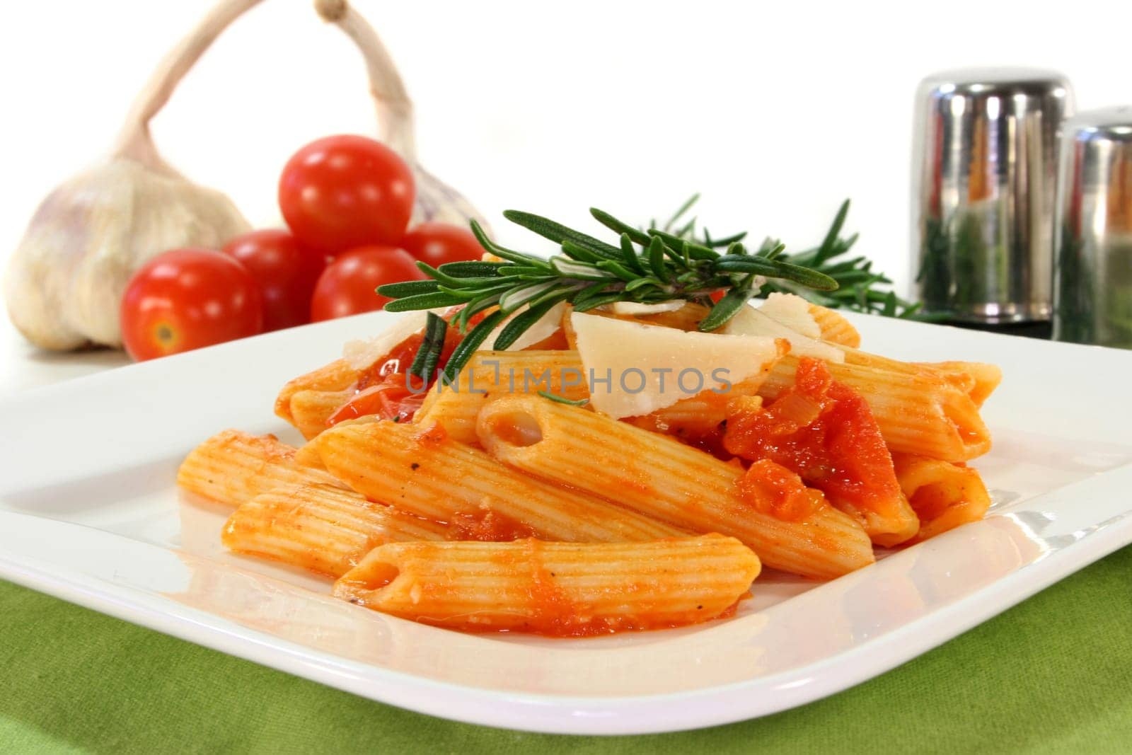 Pasta with tomatoes