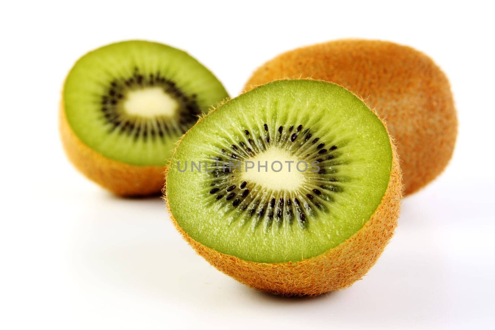 Kiwis - Kiwi with sliced kiwi half