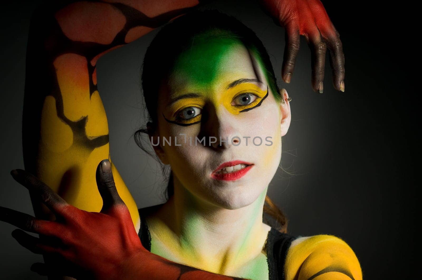 Lowkey Bodypainting