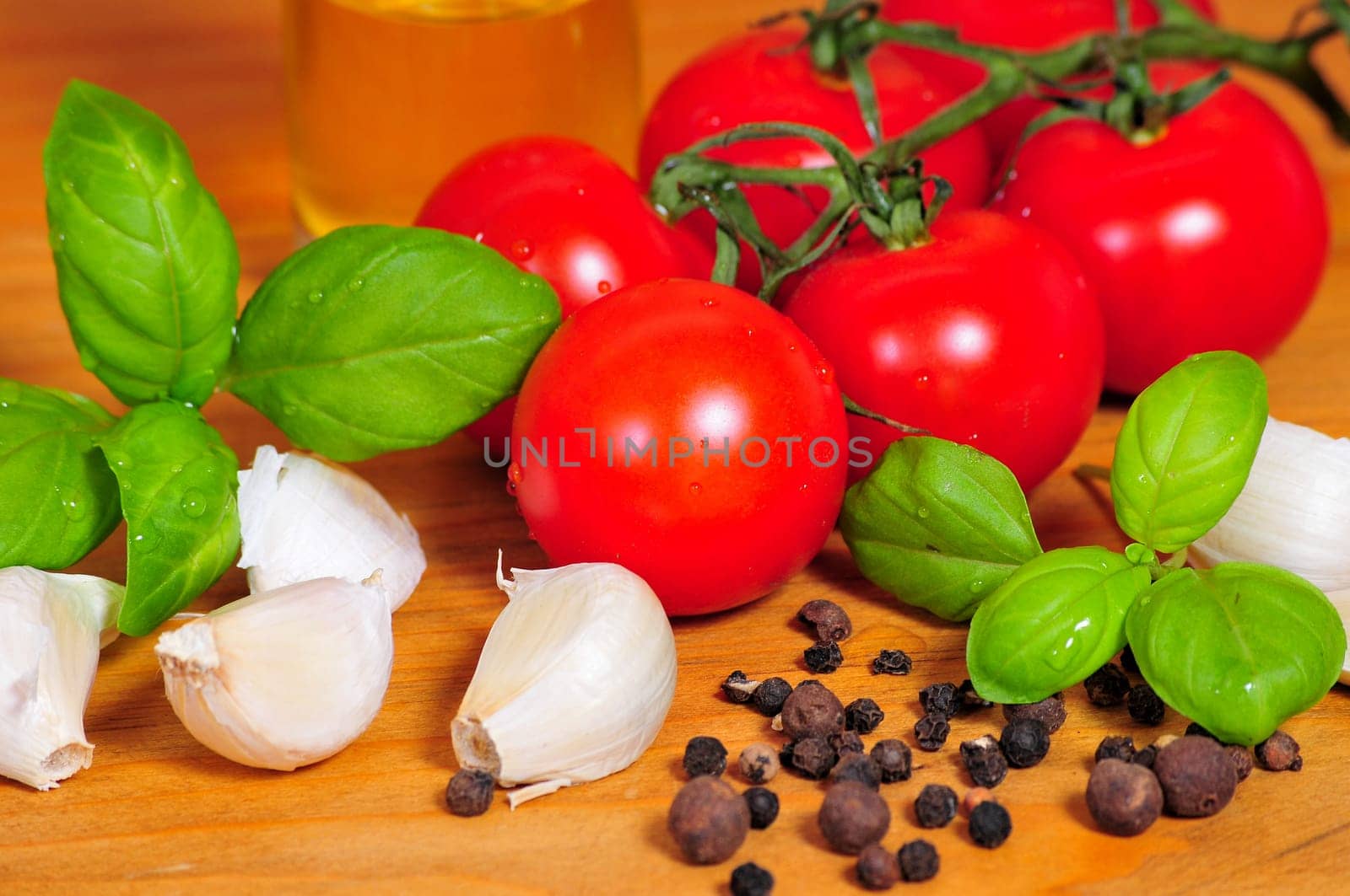 Tomatoes,basil,garlic,pepper
