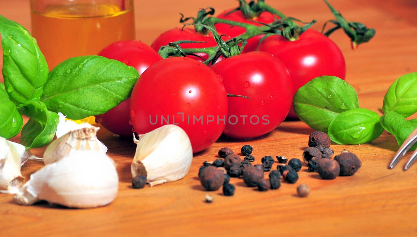 Tomatoes,basil,garlic,pepper
