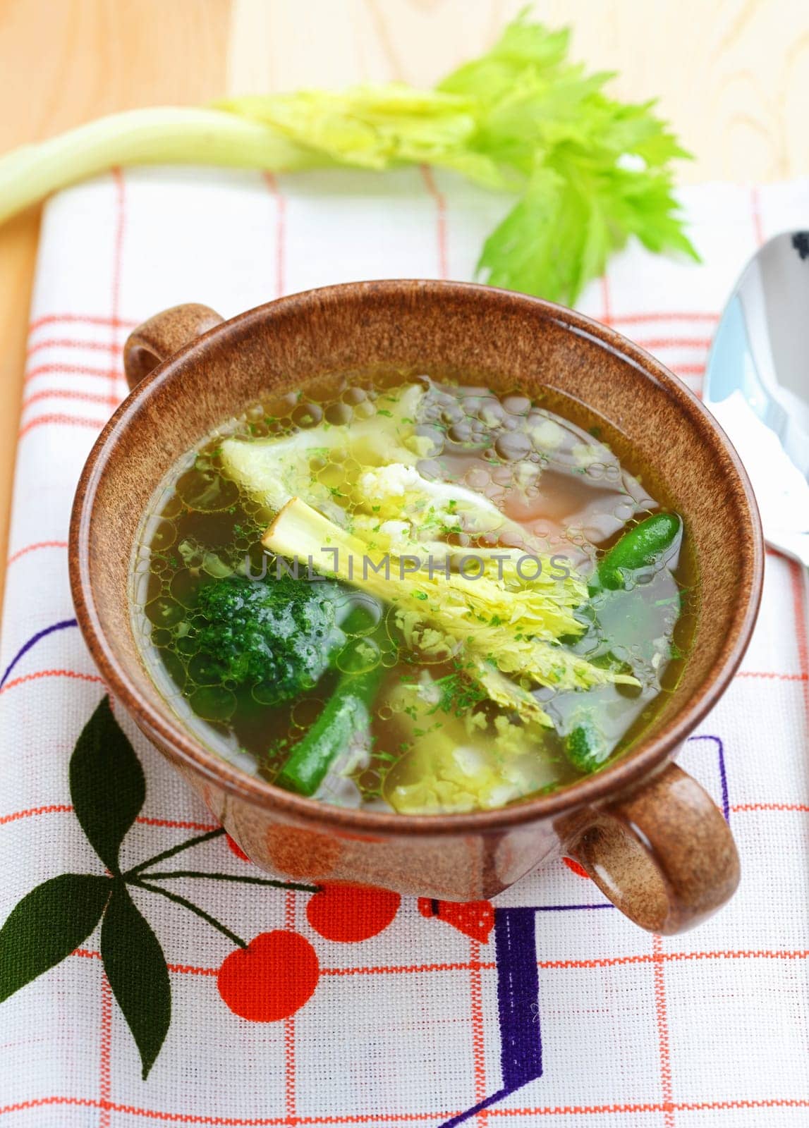 Vegetable soup with low calorie