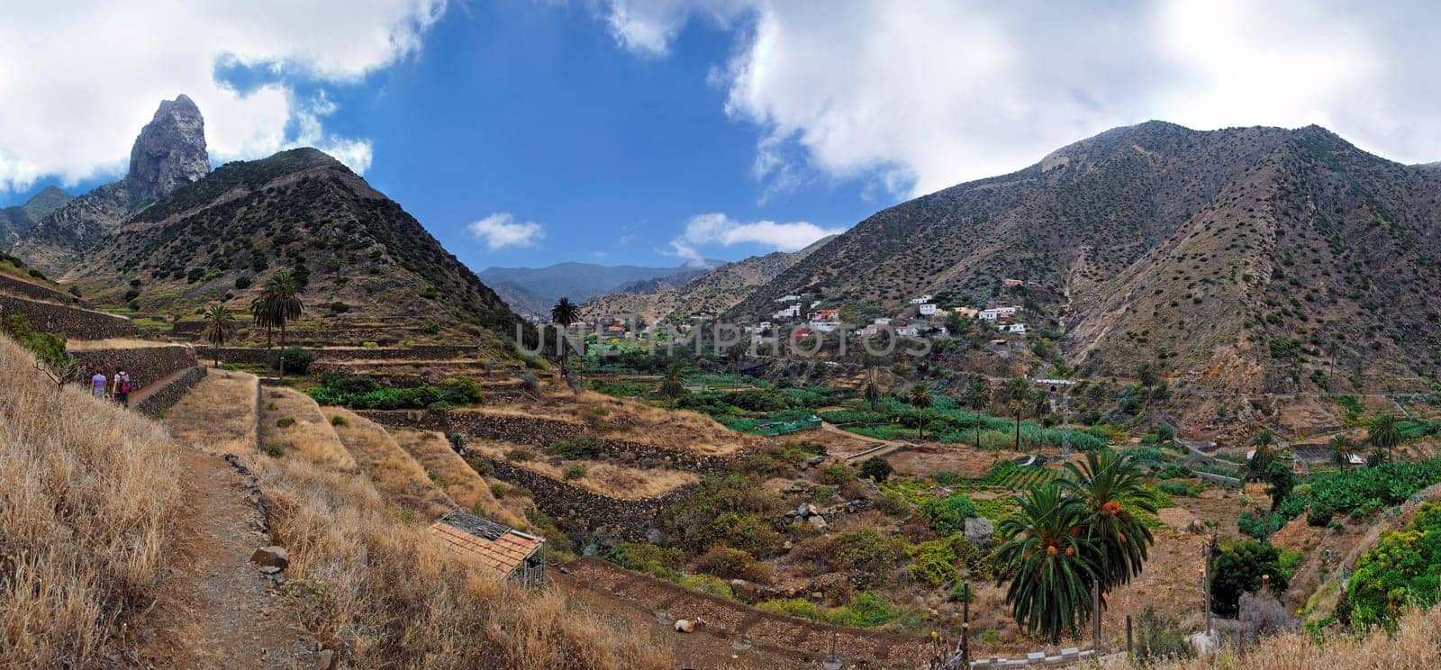 Vallehermoso with Roque el Cano