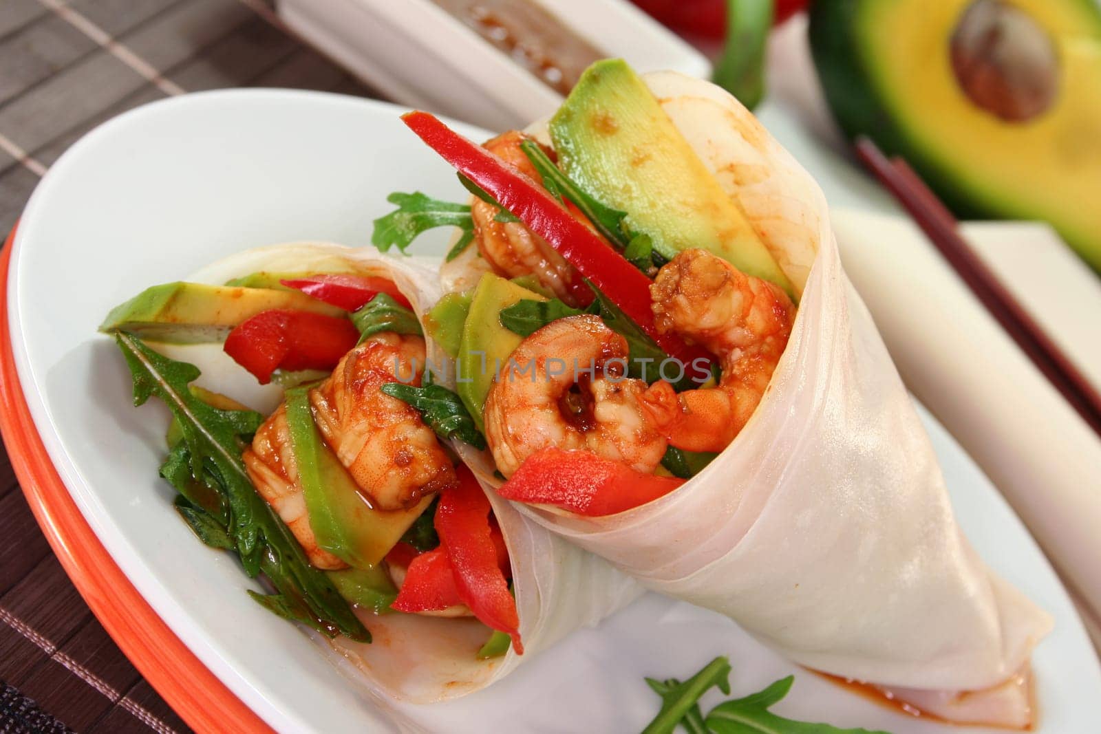 Wrap with king prawns,avocado and arugula