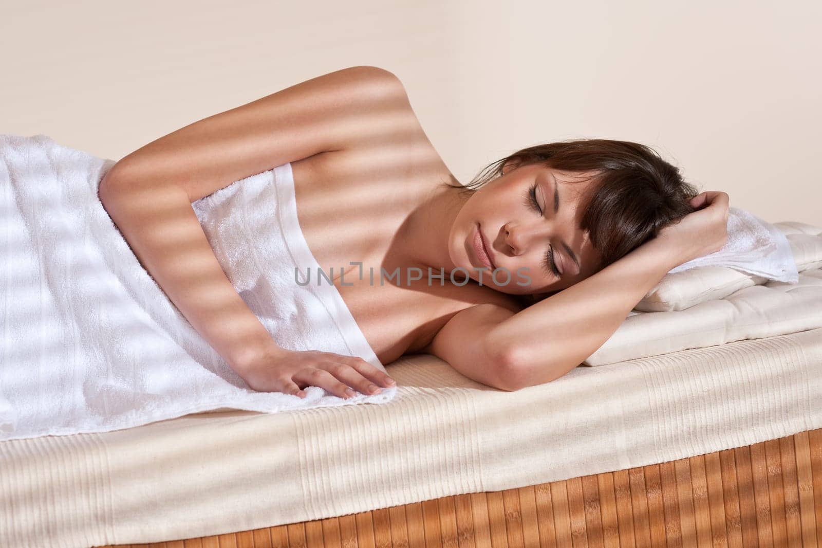 Spa - Young woman at wellness therapy enjoy massage