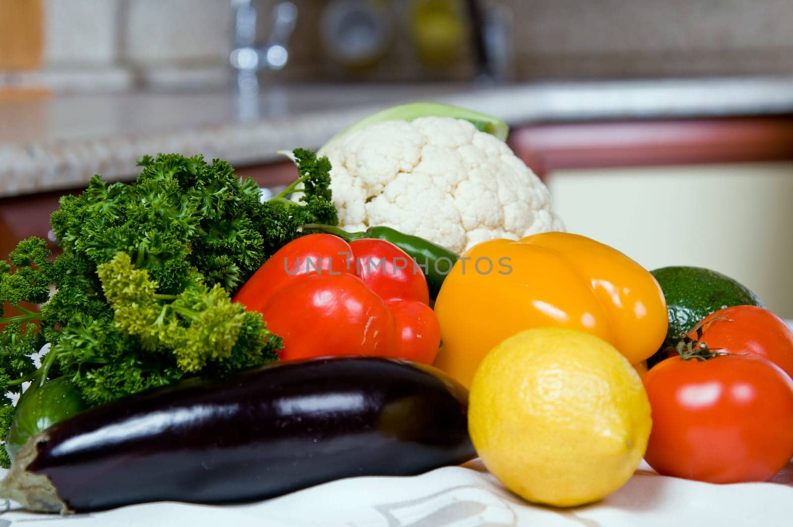 Fresh vegetables, fruits and other foodstuffs