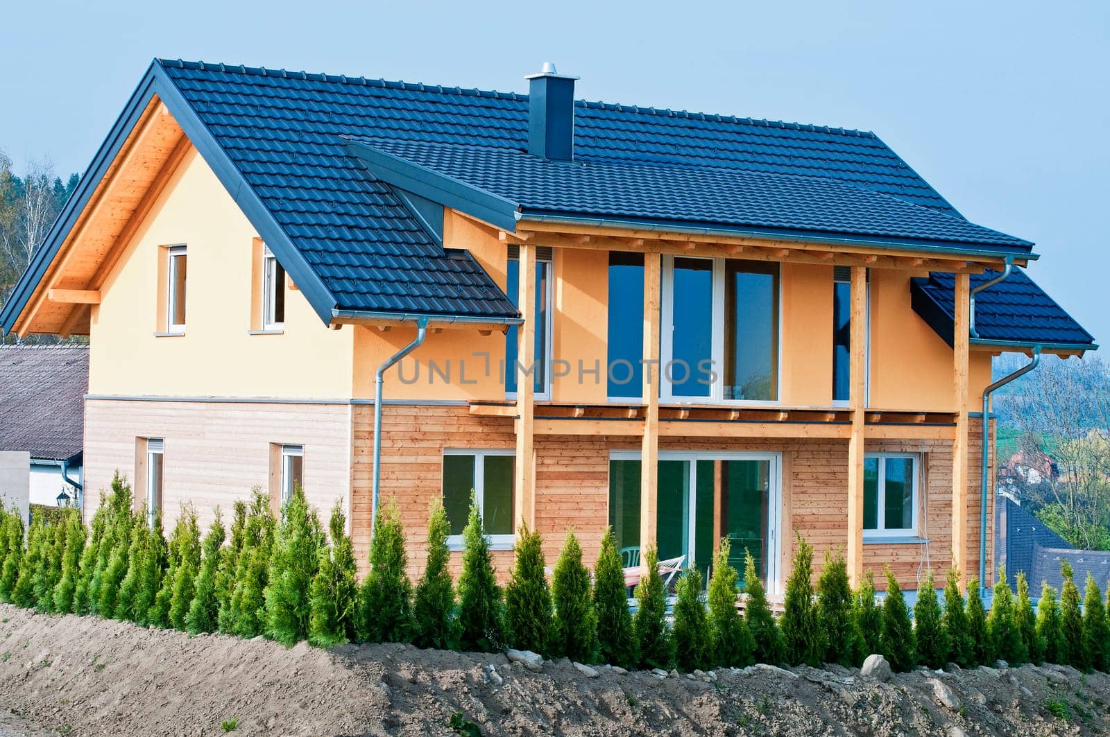 New Single Family House with fresh Hedge