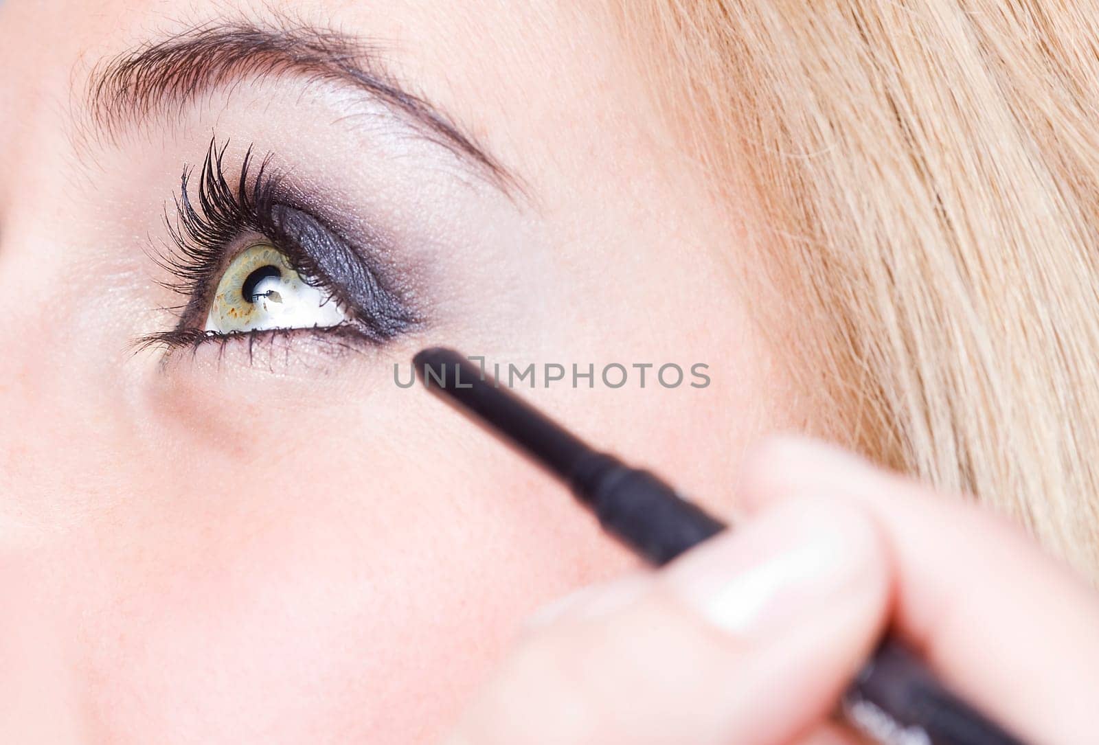 close up of the eyes of a pretty young girl