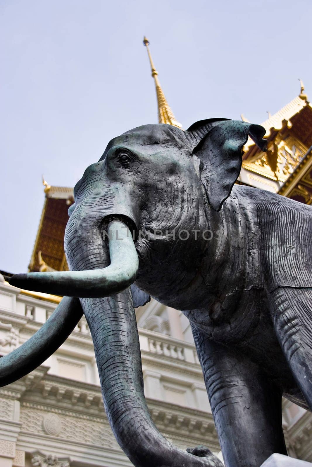 details of a temple in bangkok