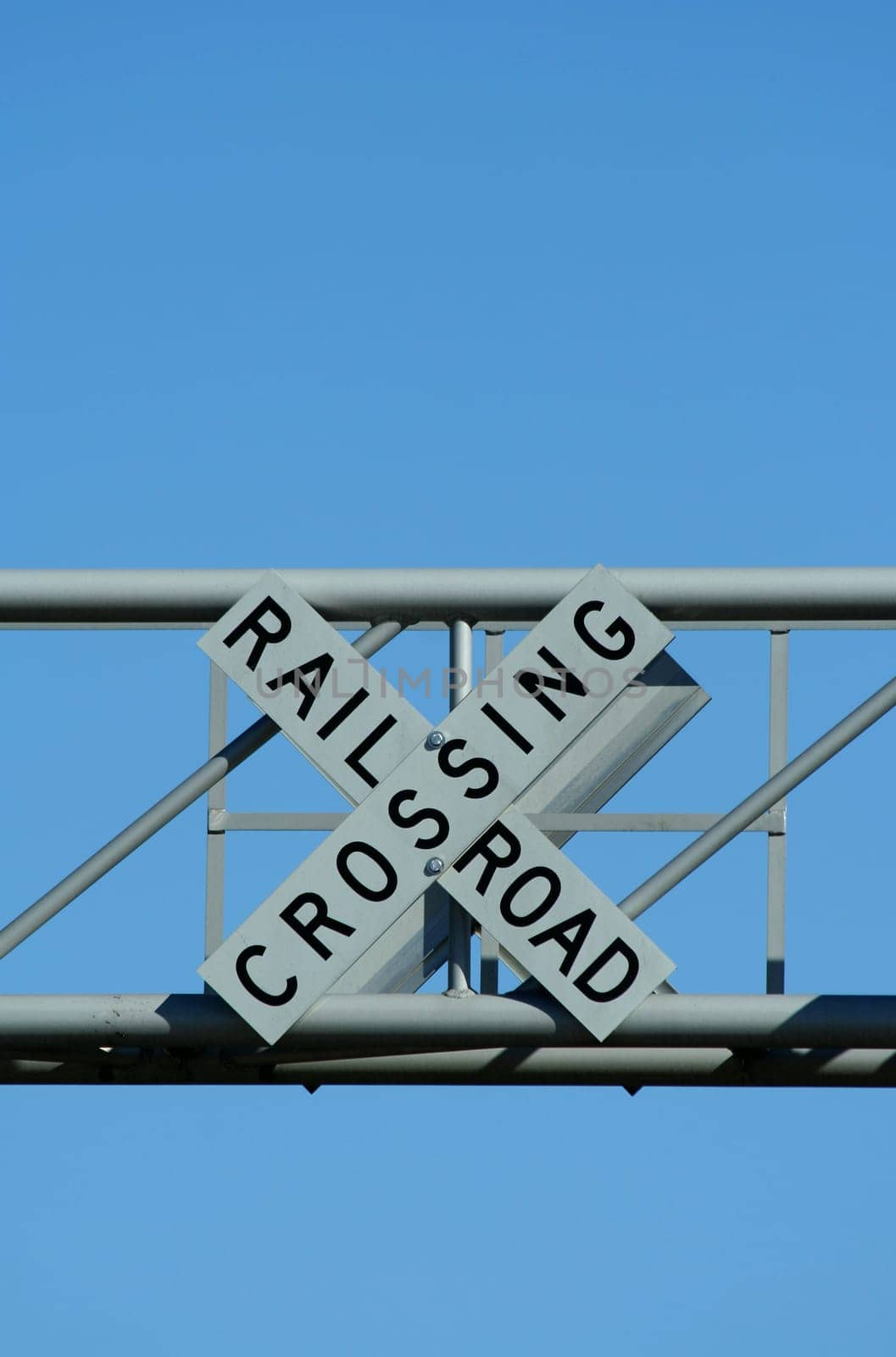 A Railroad crossing sign