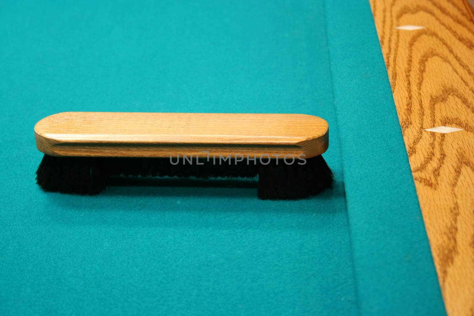 Pool table brush
