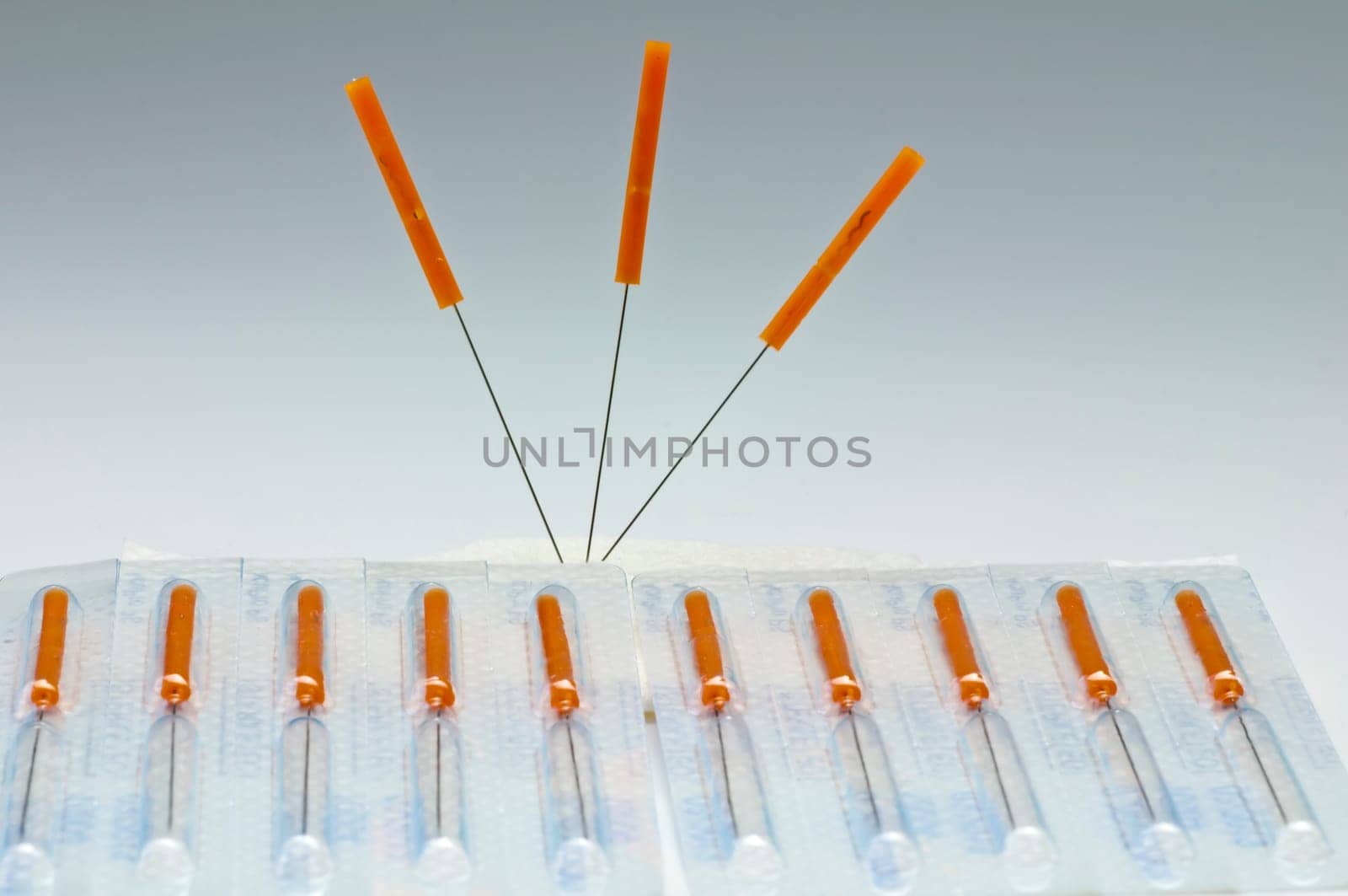 Acupuncture needles